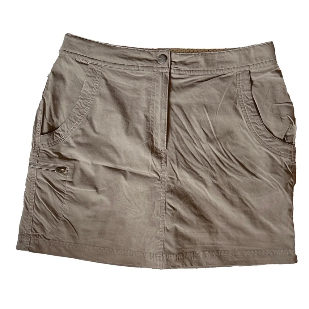 LL Bean Women's Water-Repellent Comfort Trail Skort, Mid-Rise size 6 ☀️
